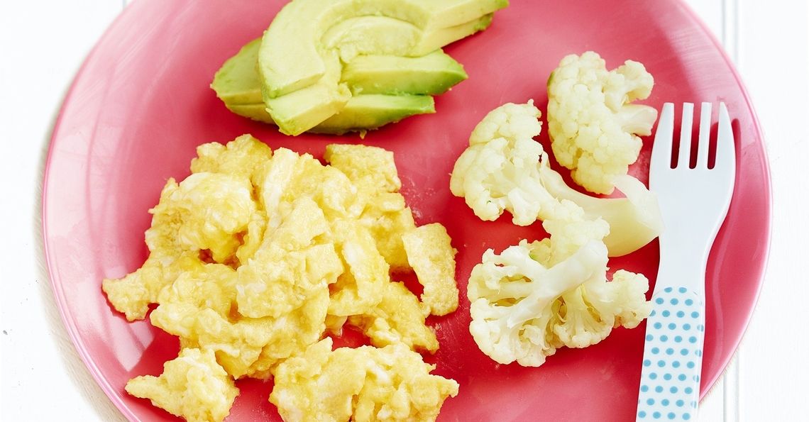 Avocado and cauliflower scrambled eggs for babies