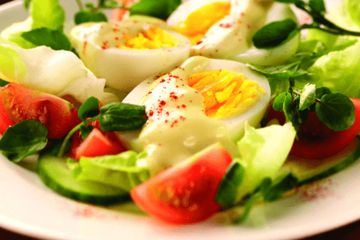 Egg salad with tomato and cucumber